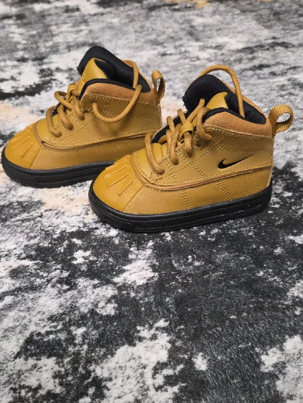 Nike woodside high